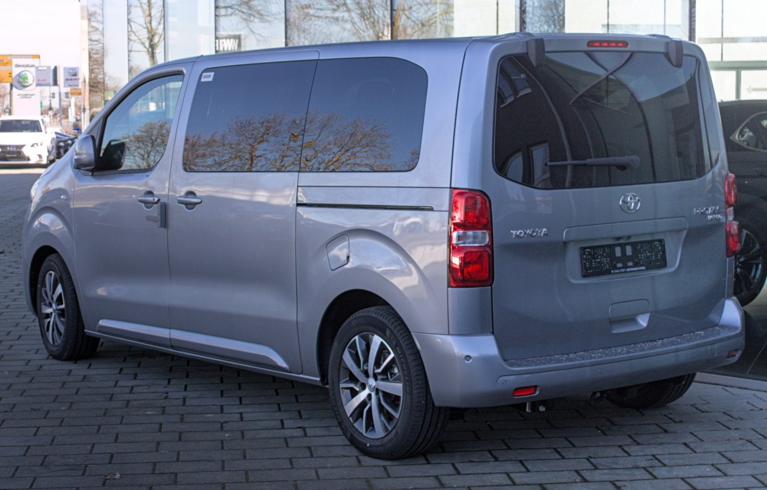 Toyota Proace Technical Specifications And Fuel Economy